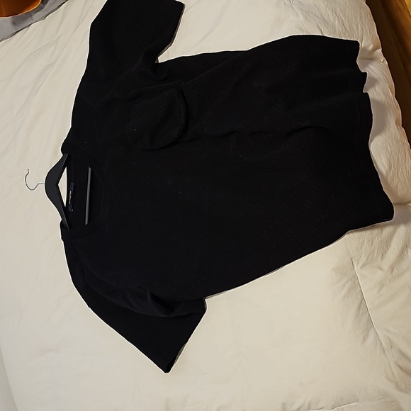 LV t-shirt - Picture 3 of 3